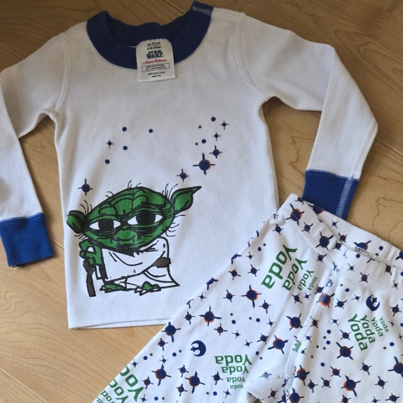Hanna Andersson Star Wars Baby Yoda 2-piece long sleeved pajama set - Picture 2 of 7